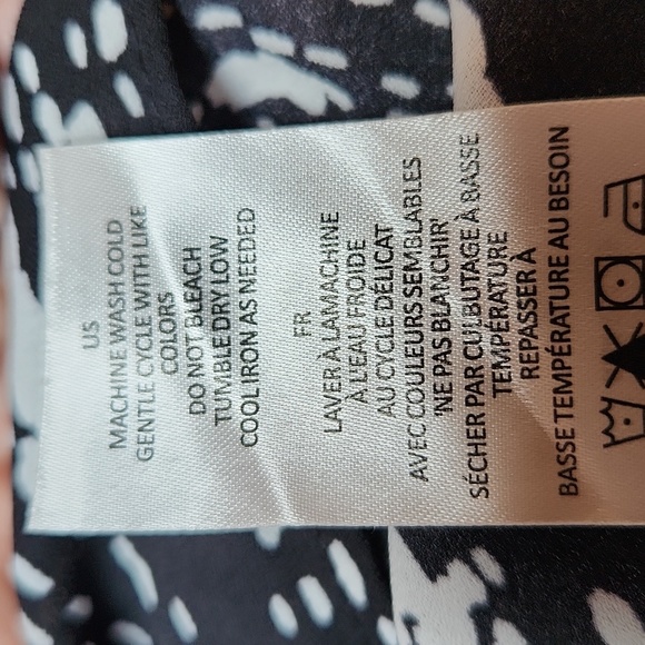 Sheer Button Down Tunic - Picture 6 of 6